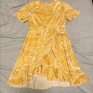 🛍Tropical print mini dress (faux wrap)